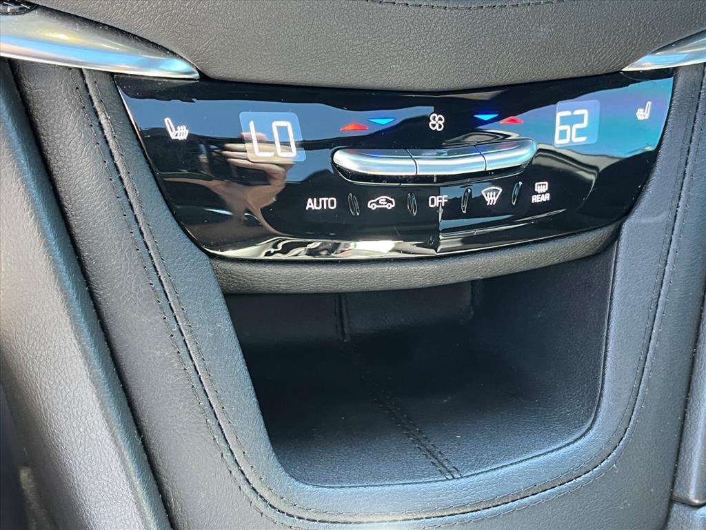 used 2023 Cadillac XT5 car, priced at $36,516