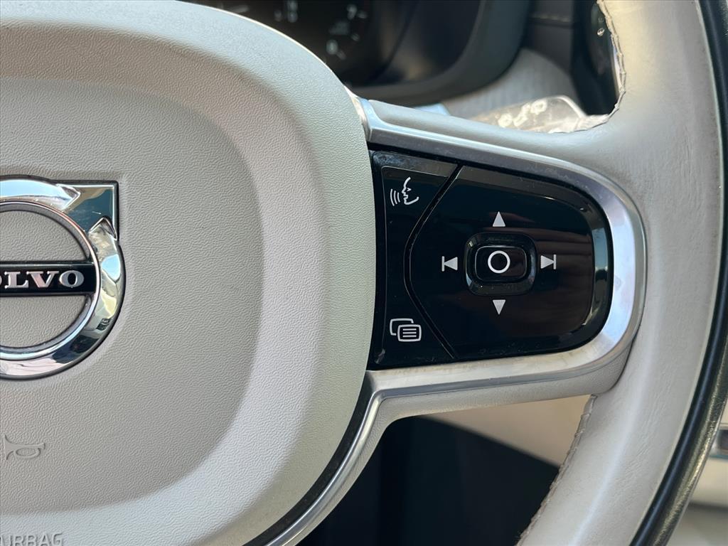 used 2018 Volvo XC60 car, priced at $15,712