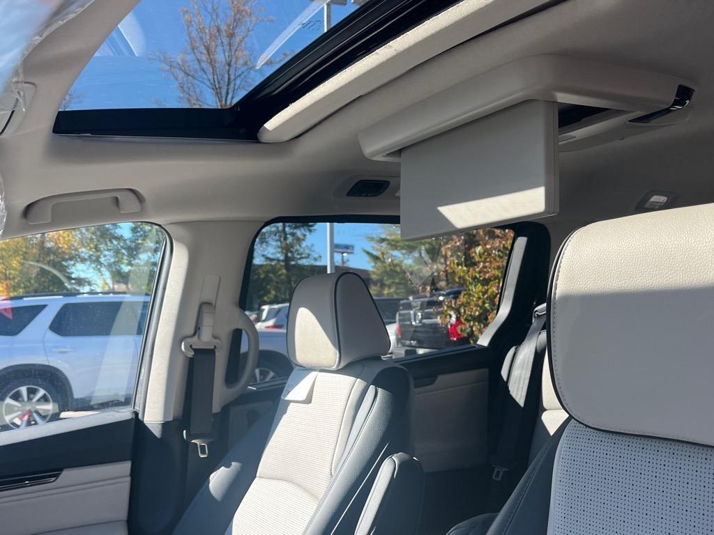 new 2026 Honda Odyssey car, priced at $51,190