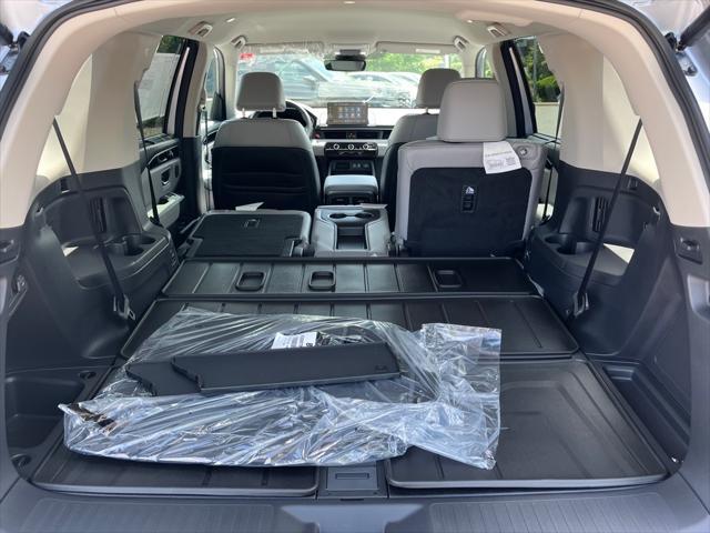 new 2025 Honda Pilot car, priced at $47,050