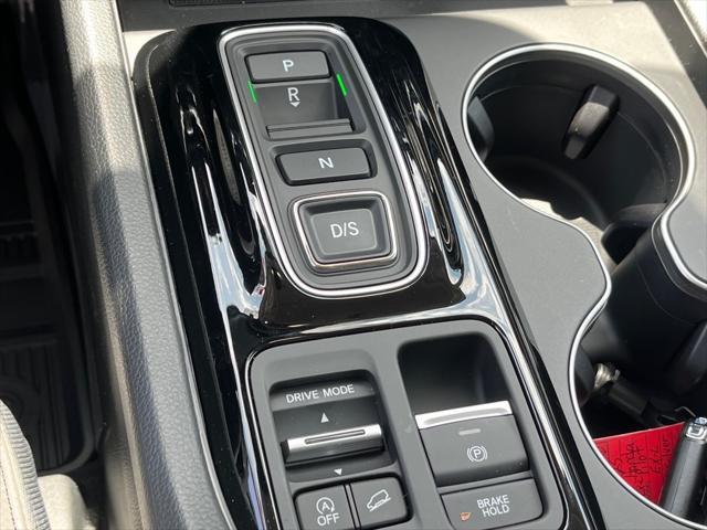 new 2025 Honda Pilot car, priced at $47,050