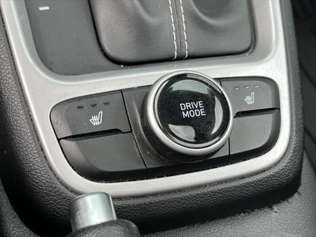 used 2021 Hyundai Venue car, priced at $18,136