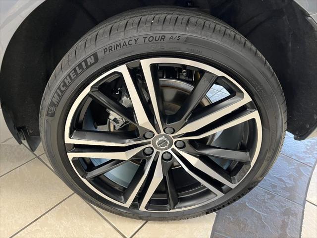 used 2021 Volvo XC60 Recharge Plug-In Hybrid car, priced at $36,584