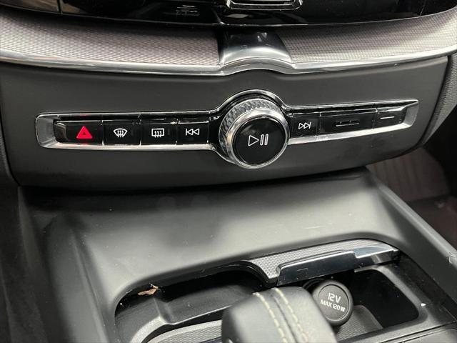 used 2021 Volvo XC60 Recharge Plug-In Hybrid car, priced at $36,584