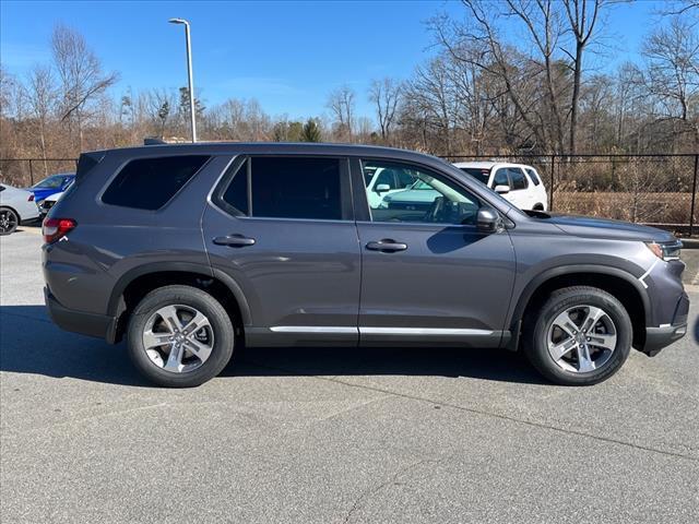 new 2025 Honda Pilot car, priced at $44,895