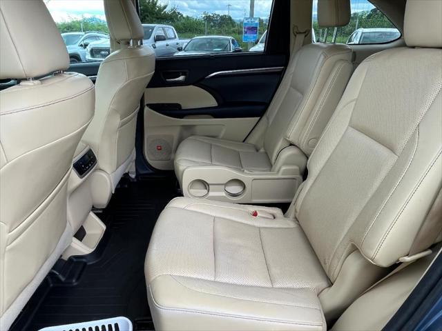 used 2015 Toyota Highlander car, priced at $19,989