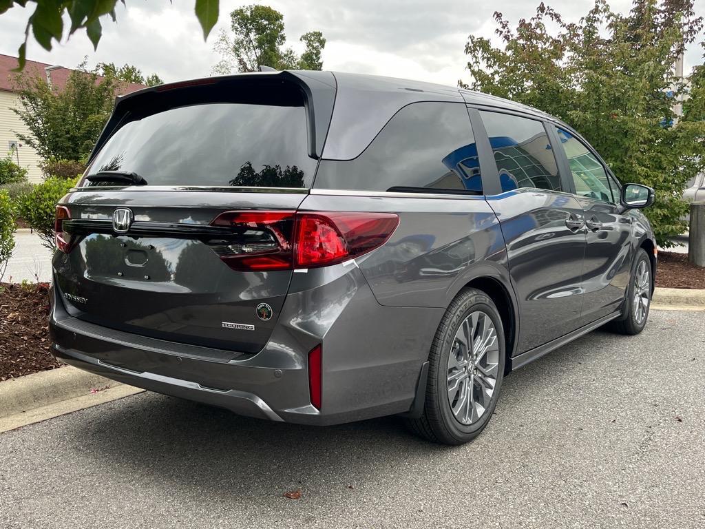 new 2026 Honda Odyssey car, priced at $47,355