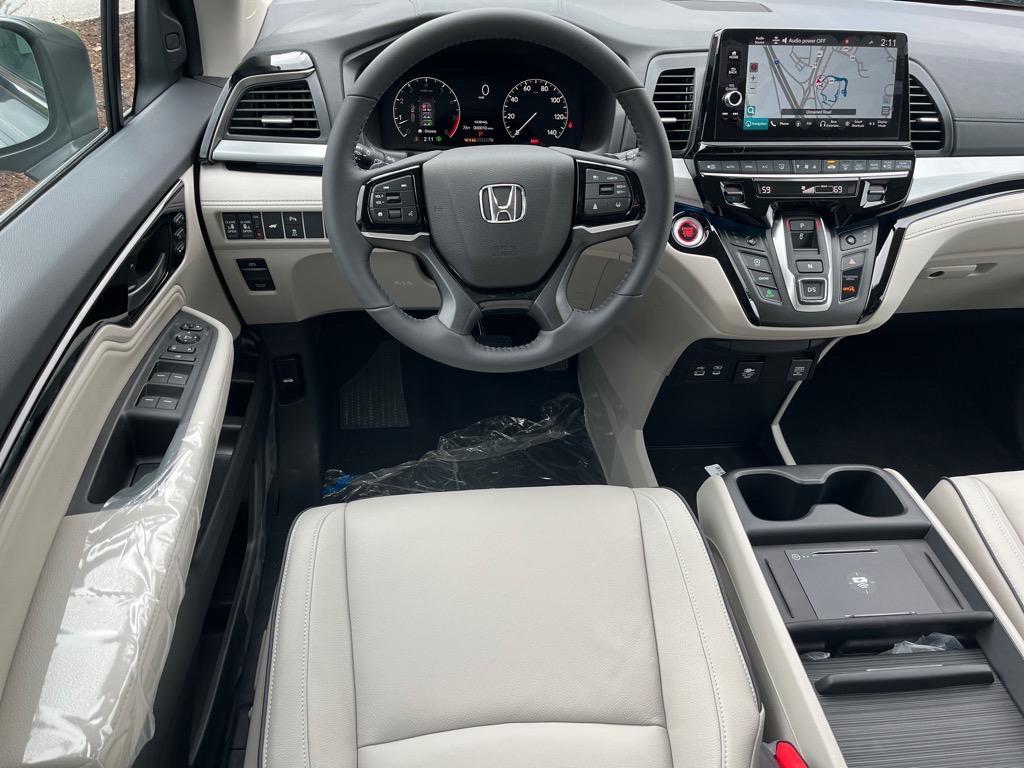 new 2026 Honda Odyssey car, priced at $47,355