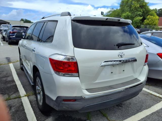 used 2013 Toyota Highlander car, priced at $14,570