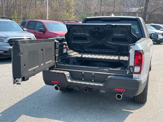 new 2025 Honda Ridgeline car, priced at $41,600