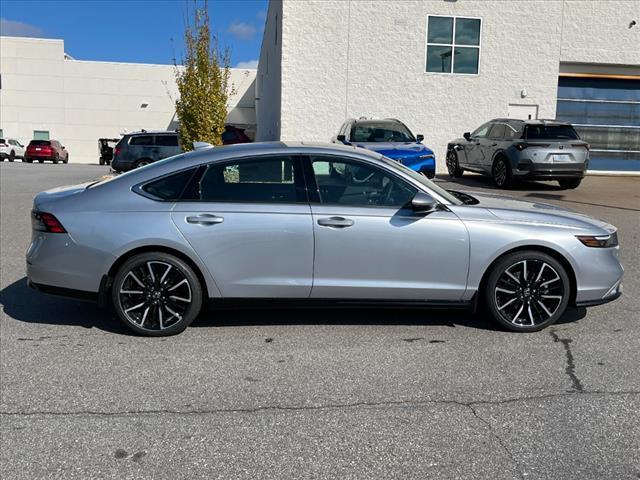 new 2025 Honda Accord Hybrid car, priced at $40,395