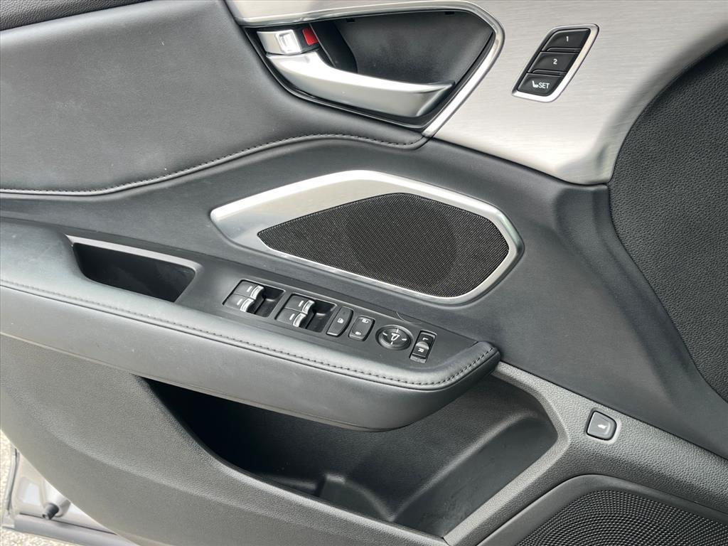 used 2023 Acura RDX car, priced at $35,628