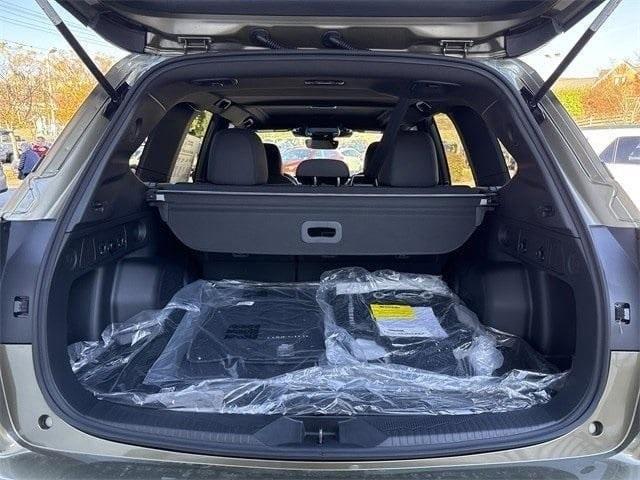 new 2025 Subaru Forester car, priced at $35,918