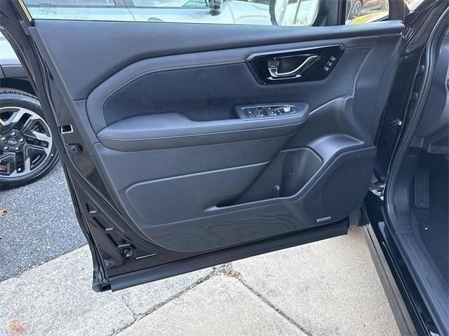 new 2025 Subaru Forester car, priced at $43,870