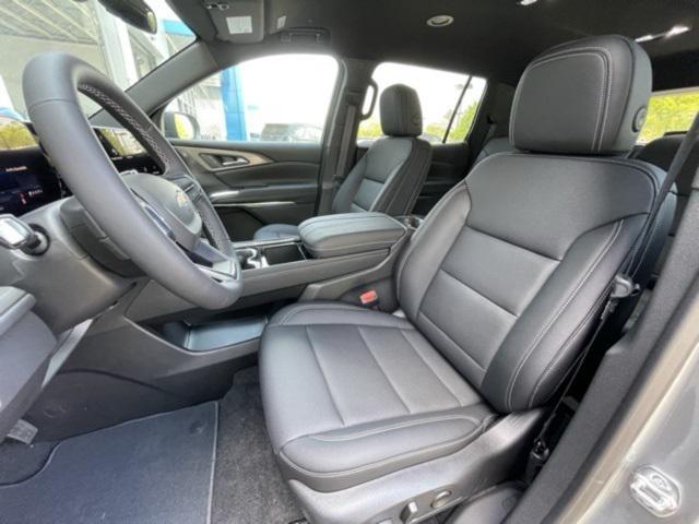 new 2025 Chevrolet Traverse car, priced at $43,095