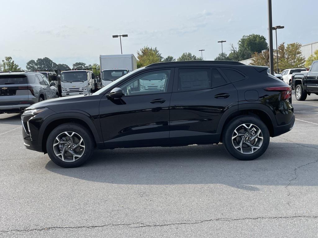 new 2025 Chevrolet Trax car, priced at $25,525