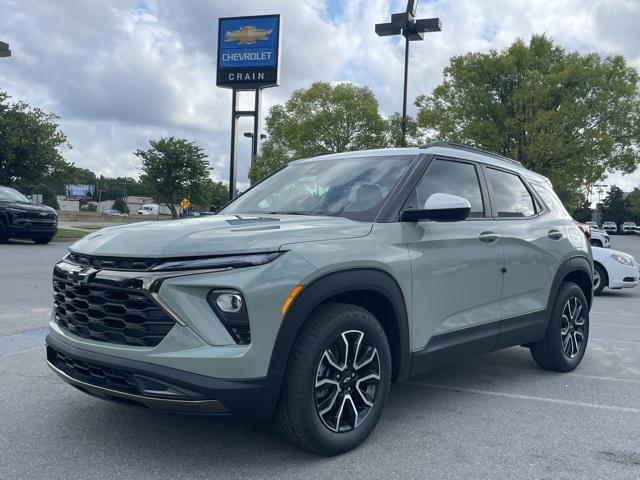 new 2025 Chevrolet TrailBlazer car, priced at $30,840