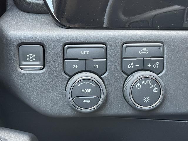 new 2025 Chevrolet Silverado 1500 car, priced at $47,990