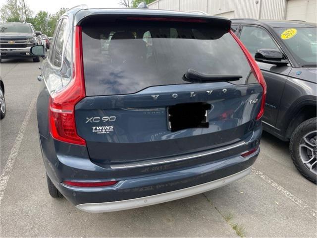 used 2022 Volvo XC90 car, priced at $34,875