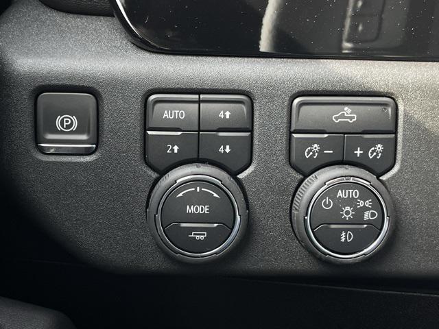 new 2025 Chevrolet Silverado 1500 car, priced at $49,995
