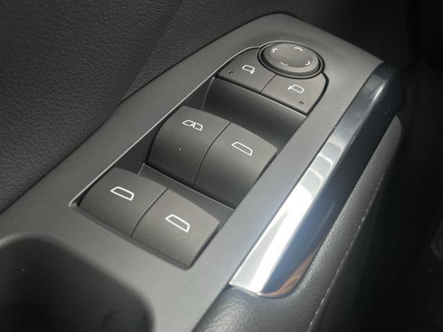 new 2025 Chevrolet Traverse car, priced at $42,635