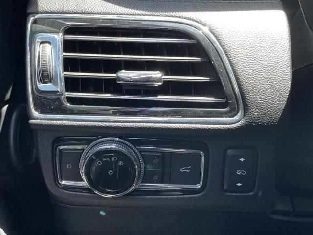 used 2021 Lincoln Navigator car, priced at $35,797