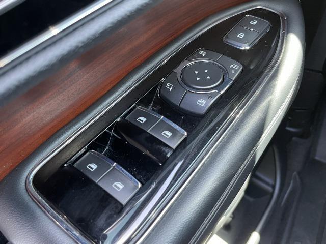 used 2021 Lincoln Navigator car, priced at $35,797