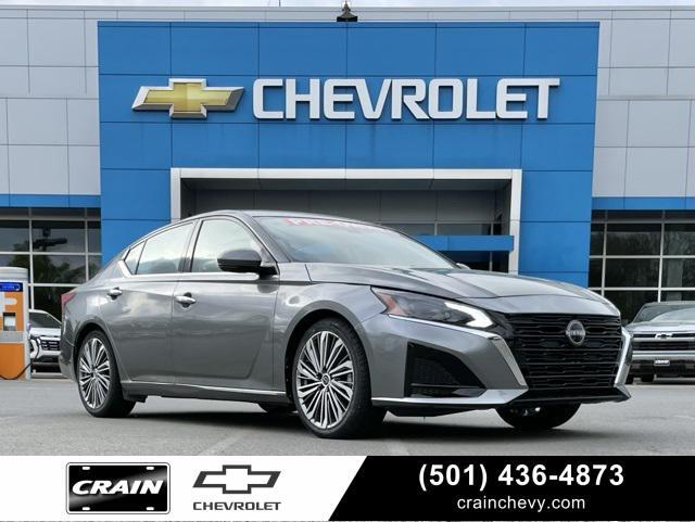 used 2023 Nissan Altima car, priced at $24,949