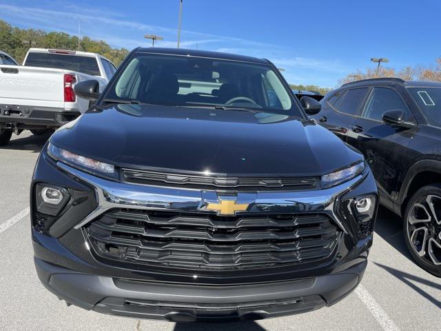 new 2025 Chevrolet TrailBlazer car, priced at $23,872