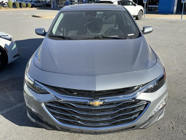 new 2024 Chevrolet Malibu car, priced at $27,070