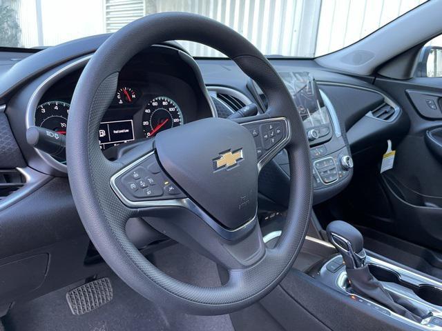 new 2024 Chevrolet Malibu car, priced at $27,070