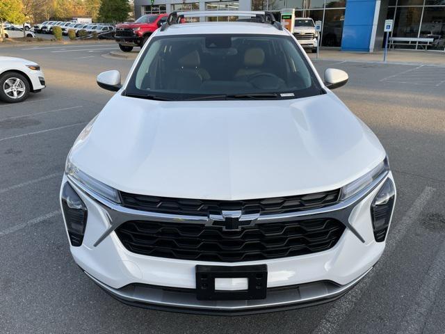 new 2024 Chevrolet Trax car, priced at $25,500