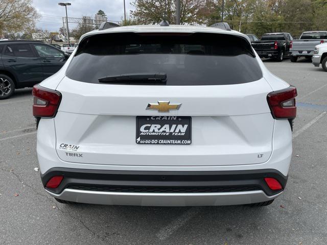 new 2025 Chevrolet Trax car, priced at $25,929