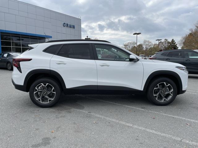 new 2025 Chevrolet Trax car, priced at $25,929