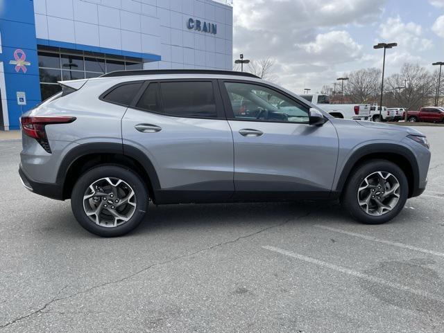 new 2025 Chevrolet Trax car, priced at $25,120