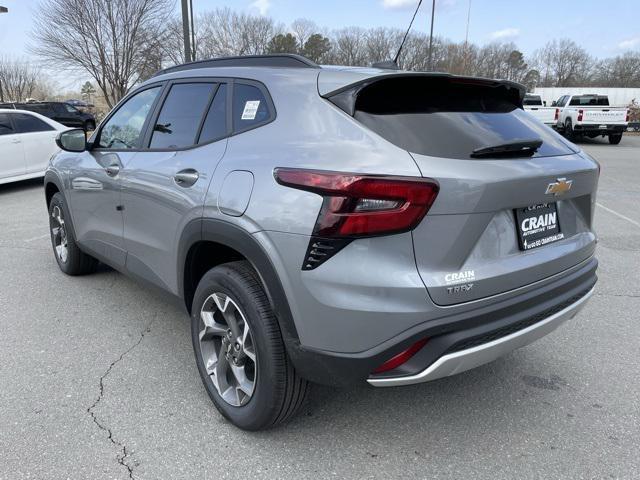 new 2025 Chevrolet Trax car, priced at $25,120