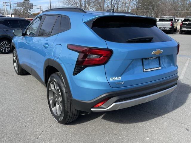 new 2025 Chevrolet Trax car, priced at $25,380