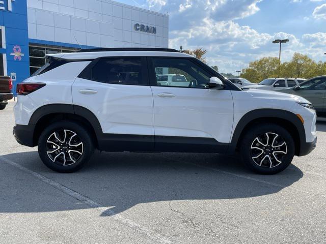 used 2024 Chevrolet TrailBlazer car, priced at $29,033