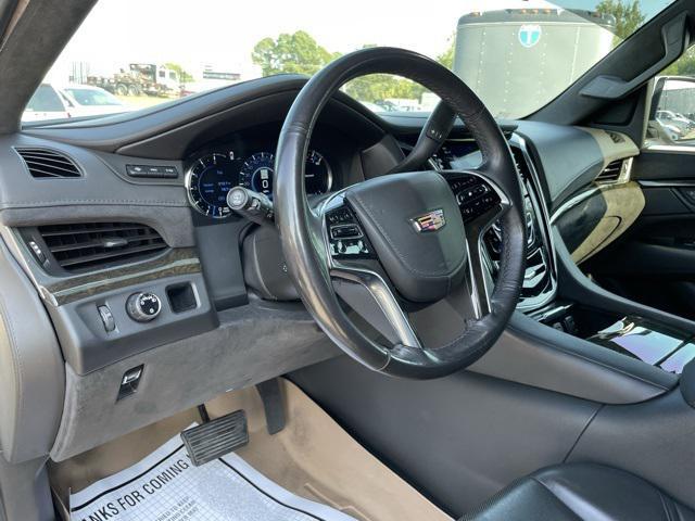 used 2020 Cadillac Escalade ESV car, priced at $41,357