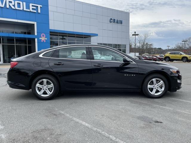 new 2025 Chevrolet Malibu car, priced at $26,293