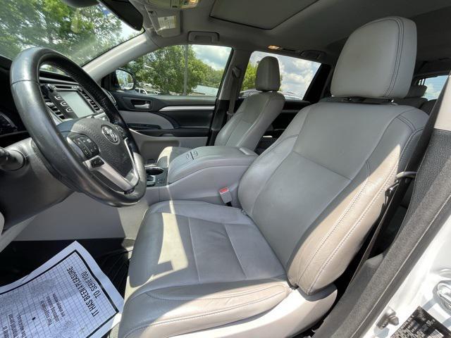 used 2018 Toyota Highlander car, priced at $24,595