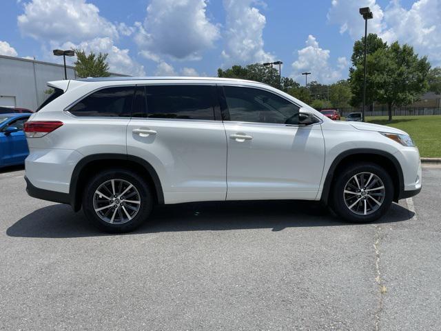 used 2018 Toyota Highlander car, priced at $24,595