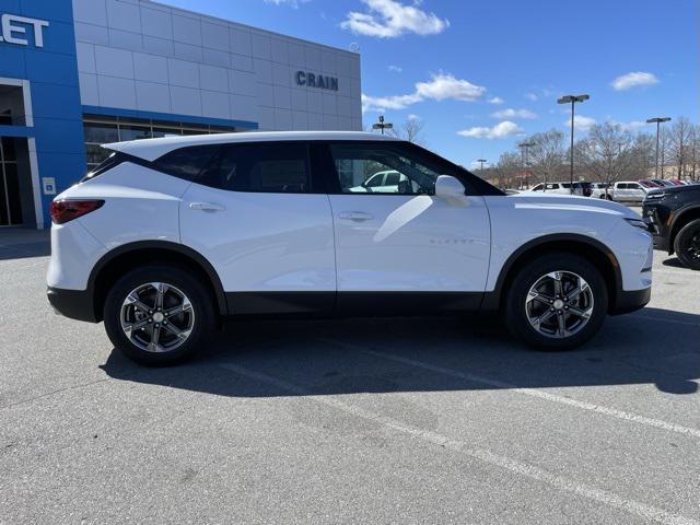 new 2025 Chevrolet Blazer car, priced at $36,965