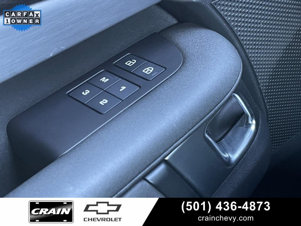 used 2024 Land Rover Discovery car, priced at $52,854