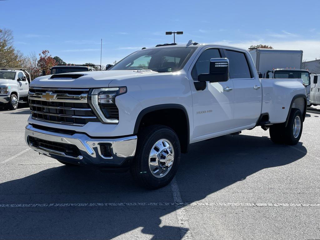 new 2026 Chevrolet Silverado 3500 car, priced at $86,370