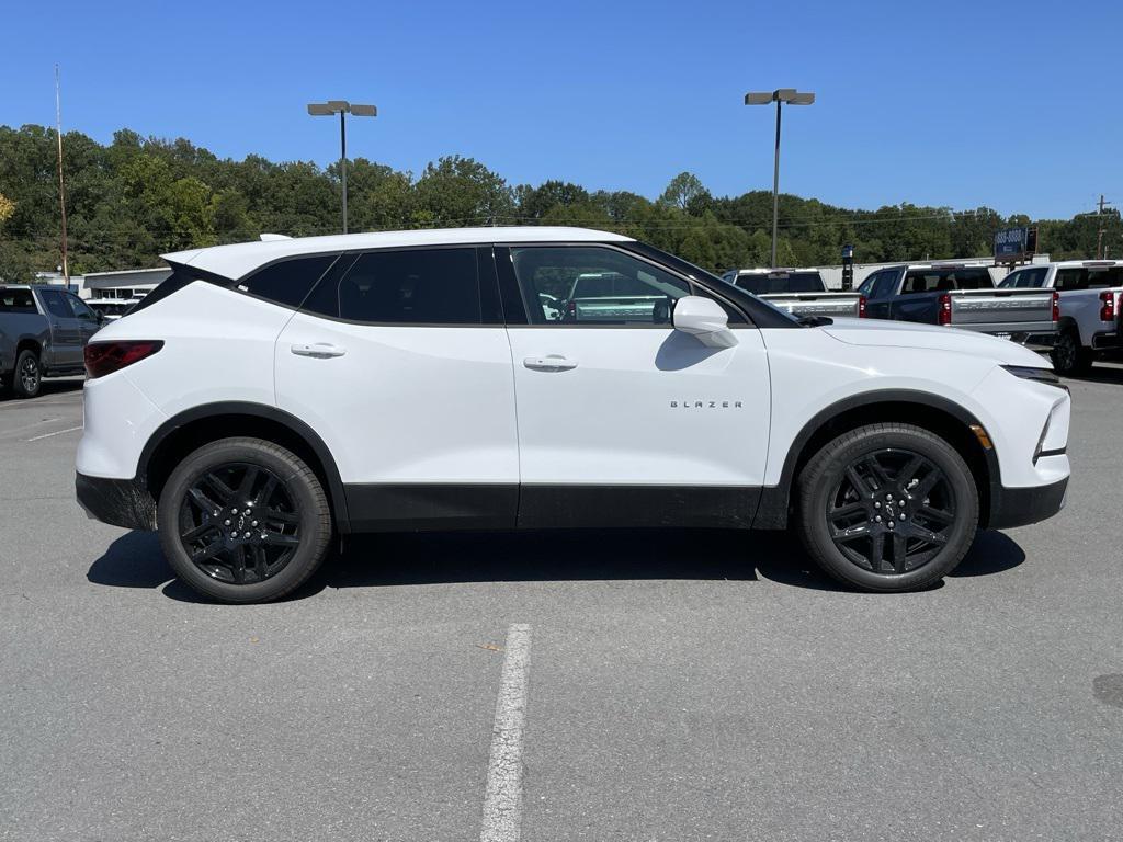 new 2025 Chevrolet Blazer car, priced at $36,590