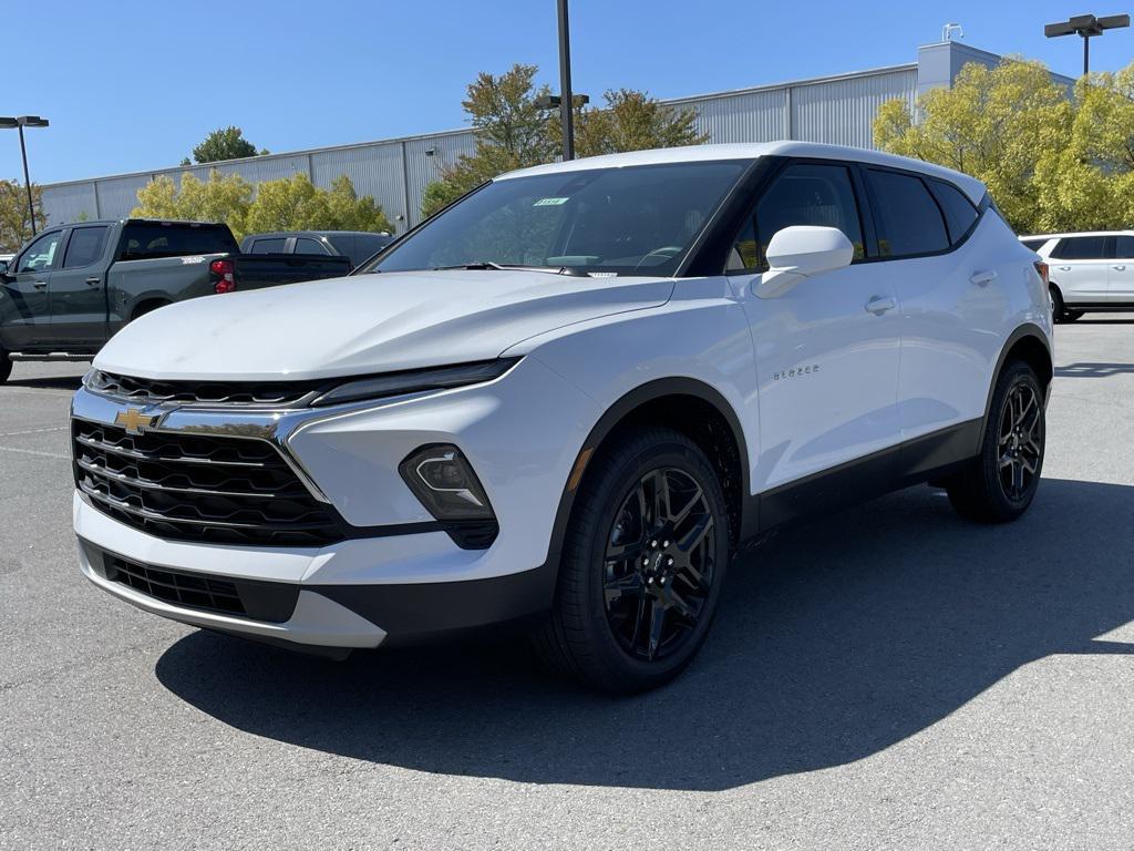 new 2025 Chevrolet Blazer car, priced at $36,590