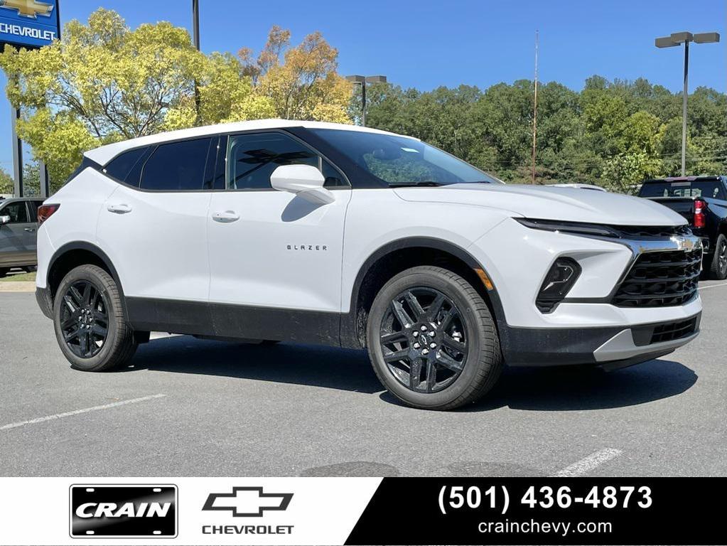 new 2025 Chevrolet Blazer car, priced at $36,590