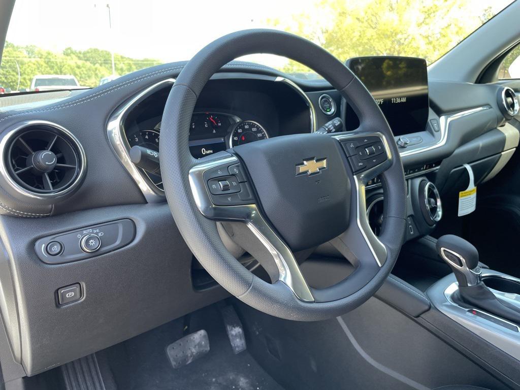 new 2025 Chevrolet Blazer car, priced at $36,590