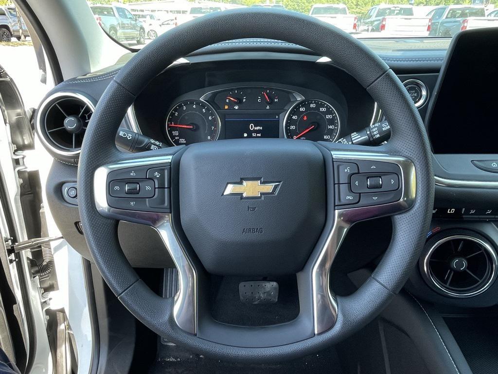 new 2025 Chevrolet Blazer car, priced at $36,590
